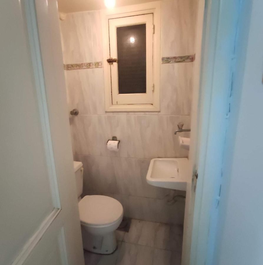 Room No5 A Private Room With Balcony For Men Only And No Ladies Allowed غرفة خاصة للرجال فقط ممنوع السيدات Αλεξάνδρεια Εξωτερικό φωτογραφία